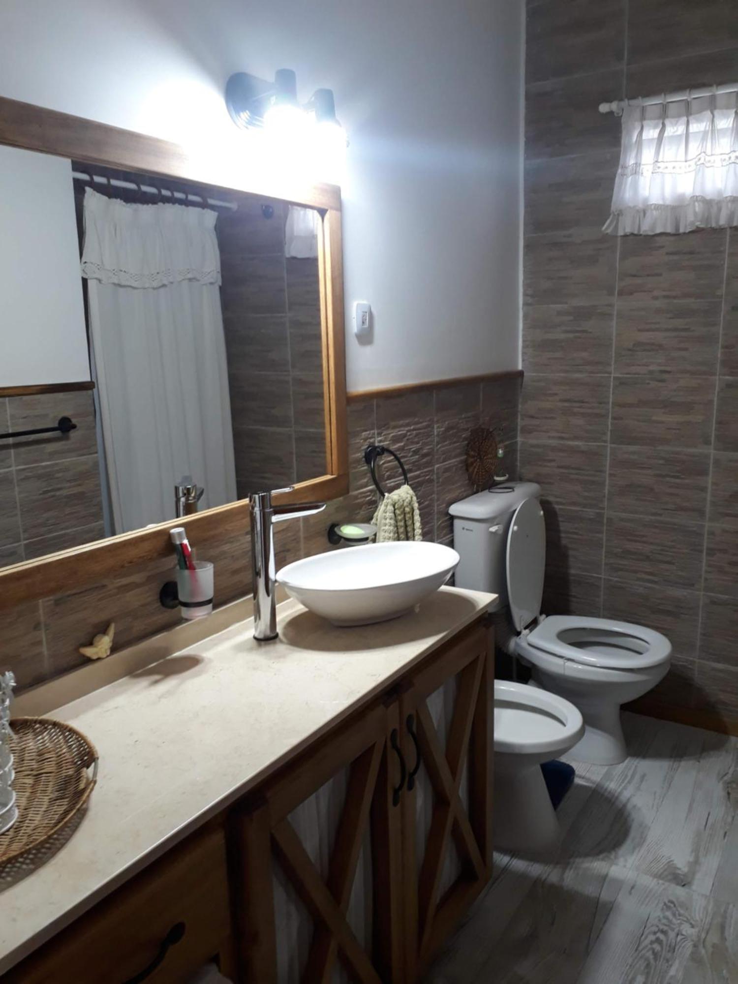 Nel'S Casa Hostel A 15 Minutos De Aeropuerto Ezeiza 蒙特格兰德 外观 照片